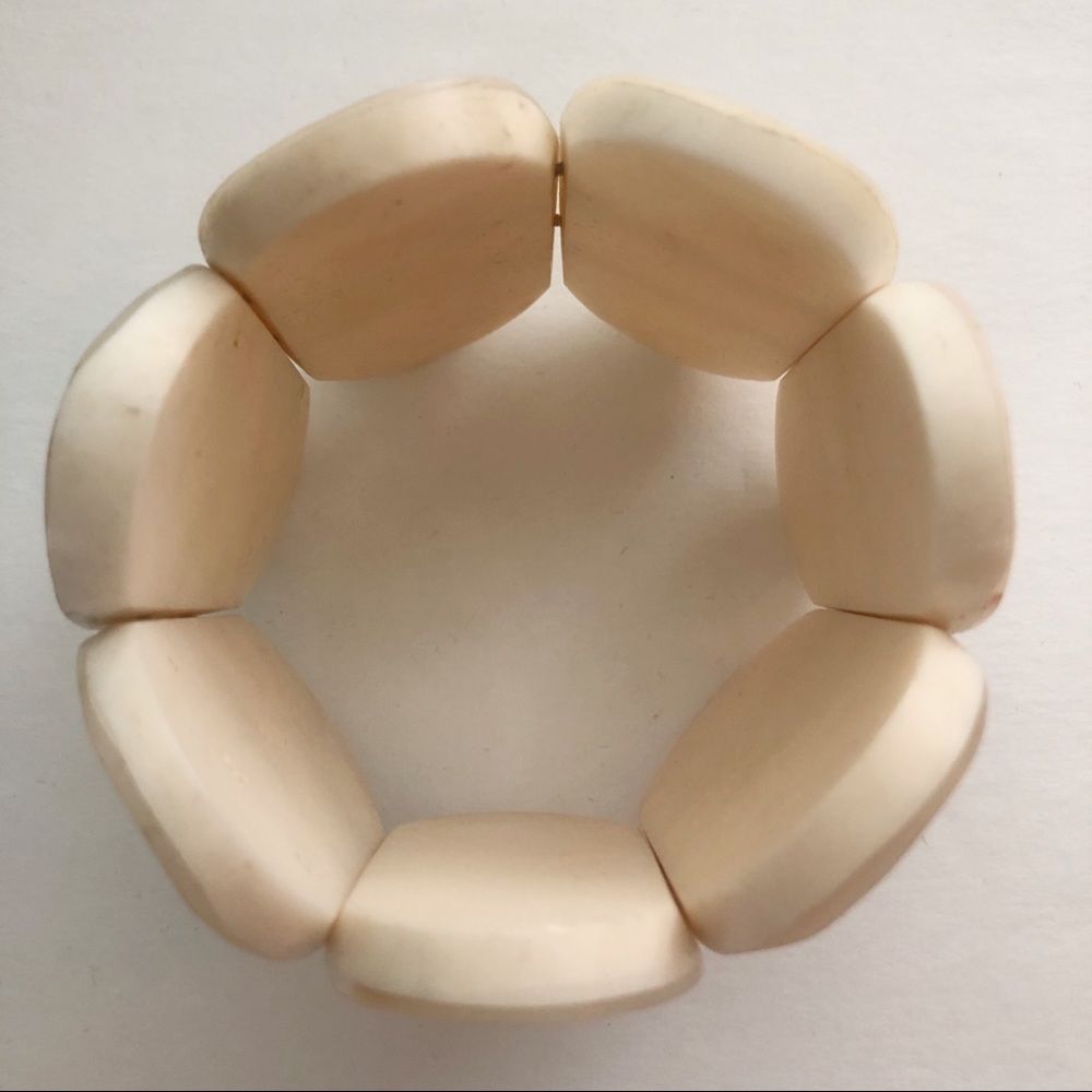 ⭐️Really pretty bangle bracelet⭐️